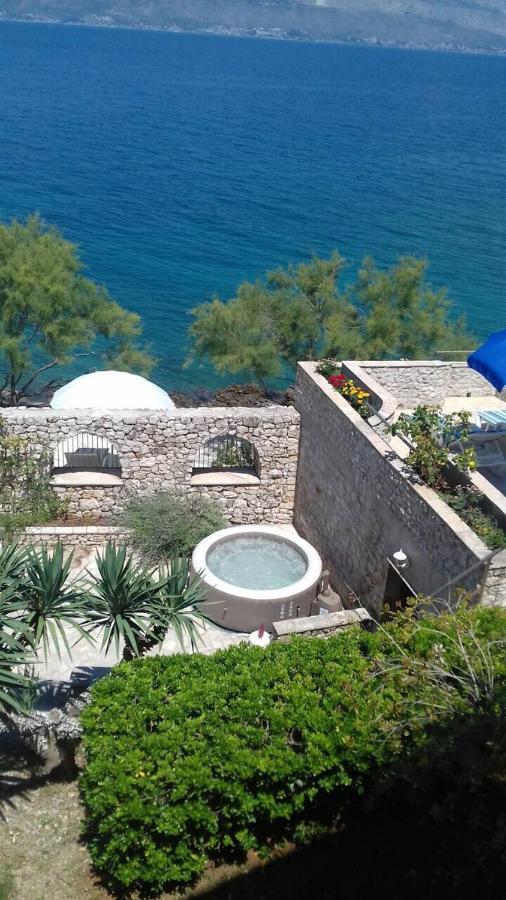 Apartmenthaus Punta **** Splitska Kültér fotó