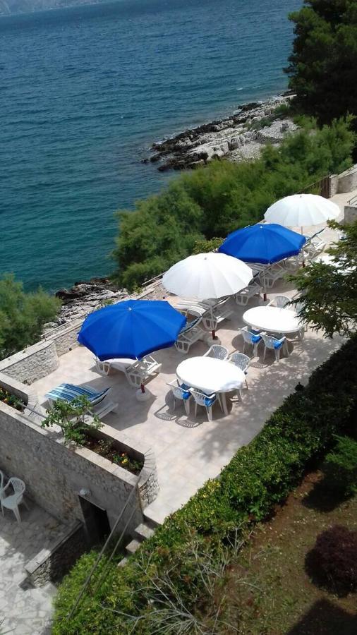 Apartmenthaus Punta **** Splitska Kültér fotó
