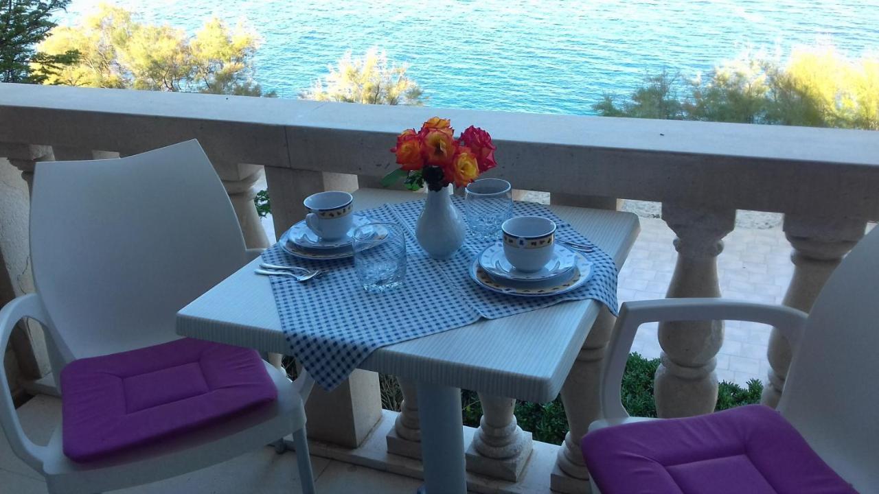 Apartmenthaus Punta **** Splitska Kültér fotó