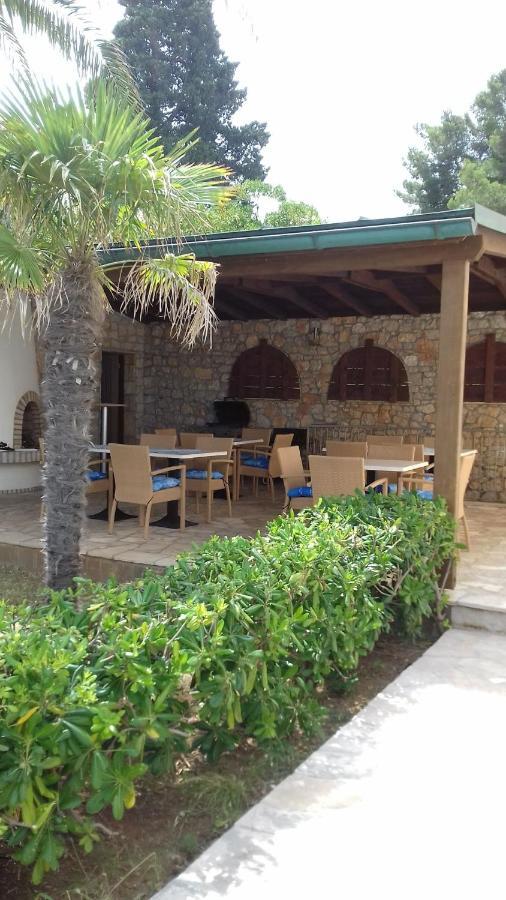 Apartmenthaus Punta **** Splitska Kültér fotó