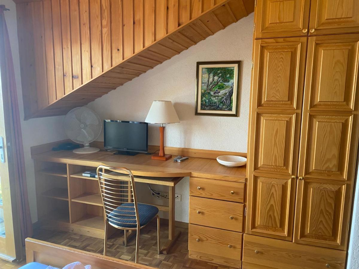 Apartmenthaus Punta **** Splitska Kültér fotó