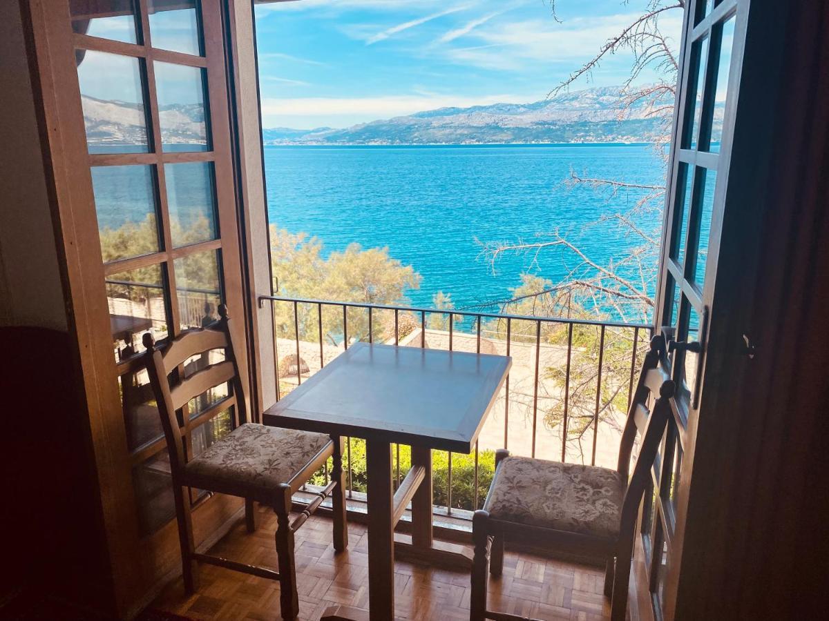 Apartmenthaus Punta **** Splitska Kültér fotó